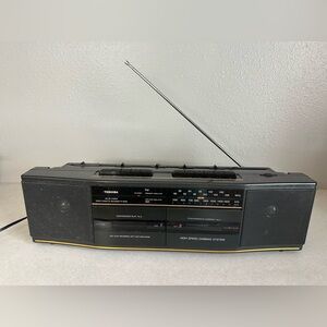 Toshiba RT-8038 Radio Stereo Cassette Recorder Player W/ Power cord -VTG Used
